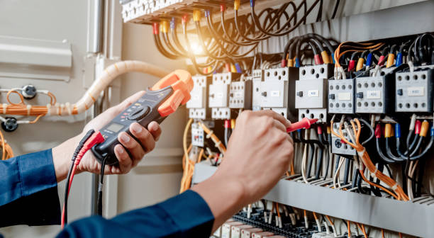 Best Electrical Repair Services  in Oakdale, MN