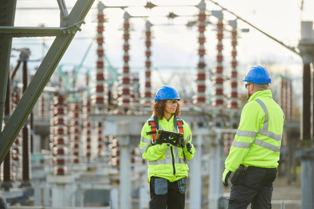Best Electrical Repair Services  in Oakdale, MN